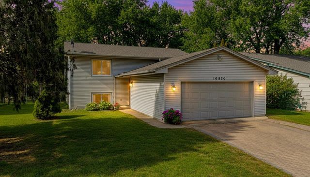 10520 Unity Street NW, Coon Rapids, MN 55433