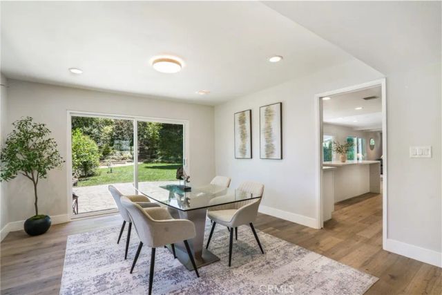 4726 Winnetka Avenue, Woodland Hills, CA 91364