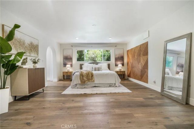 4726 Winnetka Avenue, Woodland Hills, CA 91364