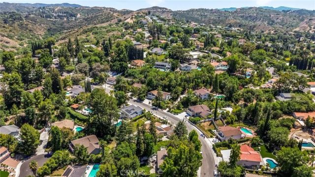 4726 Winnetka Avenue, Woodland Hills, CA 91364