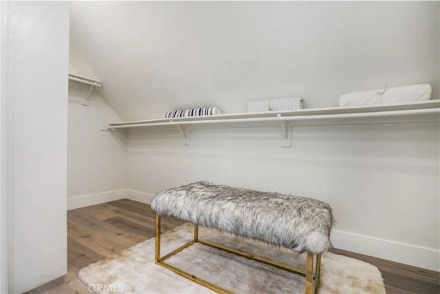 4726 Winnetka Avenue, Woodland Hills, CA 91364