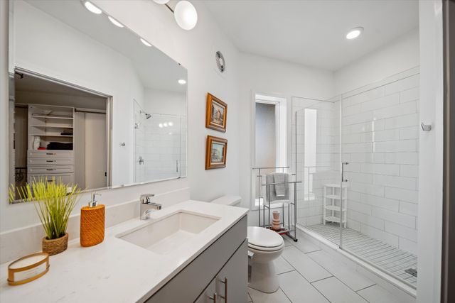 400 Herron Dr Apt 106, Nashville, TN 37210