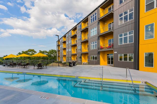 400 Herron Dr Apt 106, Nashville, TN 37210