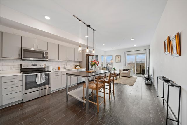 400 Herron Dr Apt 106, Nashville, TN 37210