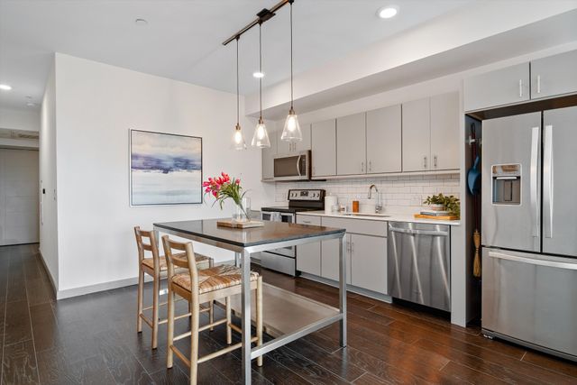 400 Herron Dr Apt 106, Nashville, TN 37210