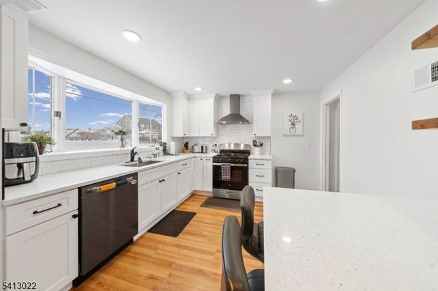 1801 Quaker Way, Union Twp., NJ 07083