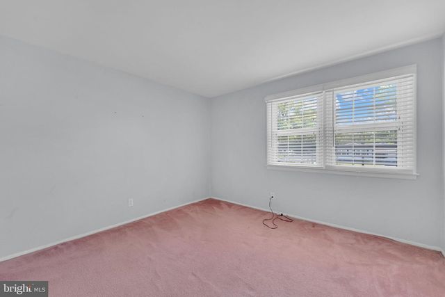8 HASTINGS CT, Blackwood, NJ 08012
