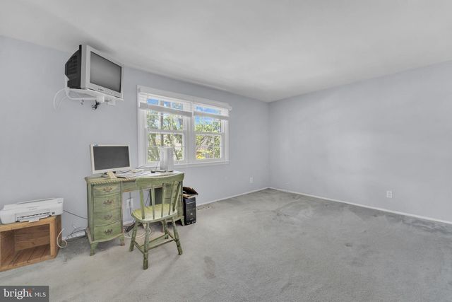 8 HASTINGS CT, Blackwood, NJ 08012