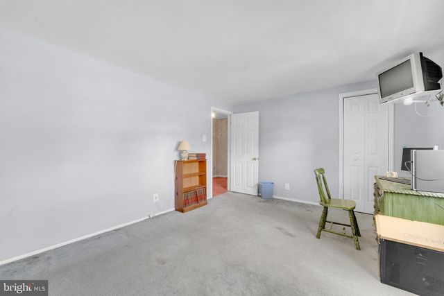 8 HASTINGS CT, Blackwood, NJ 08012
