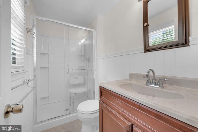 8 HASTINGS CT, Blackwood, NJ 08012