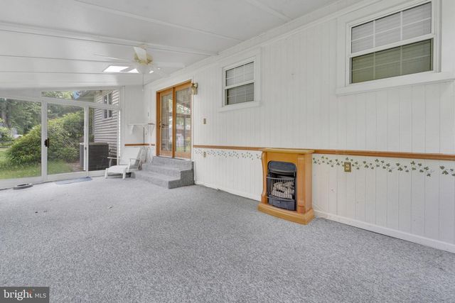 8 HASTINGS CT, Blackwood, NJ 08012