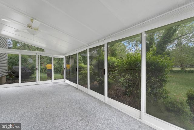 8 HASTINGS CT, Blackwood, NJ 08012