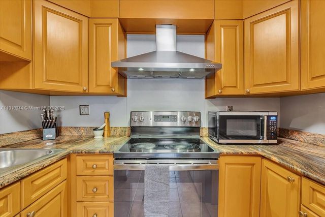 8850 SW 123rd Ct H201, Miami, FL 33186