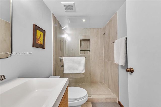 8850 SW 123rd Ct H201, Miami, FL 33186