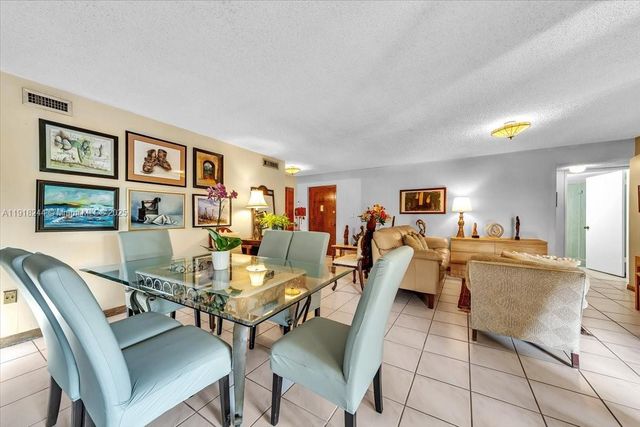 8850 SW 123rd Ct H201, Miami, FL 33186