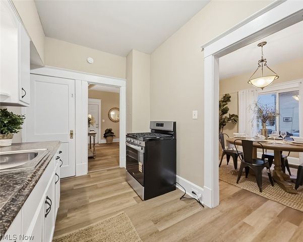 702 Dickson Street, Youngstown, OH 44502