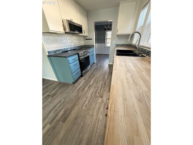 5811 Ne 47TH St, Vancouver, WA 98661
