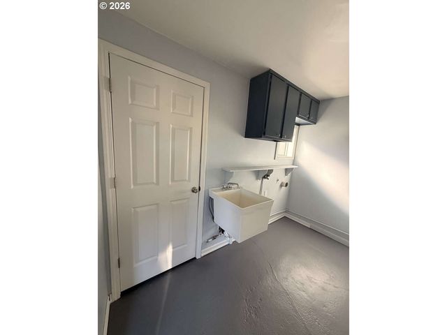 5811 Ne 47TH St, Vancouver, WA 98661