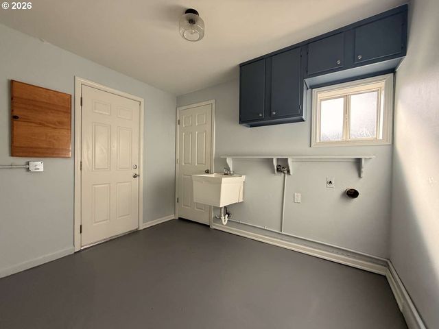 5811 Ne 47TH St, Vancouver, WA 98661