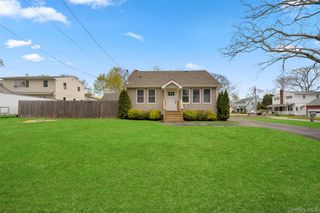 3 Ocean Avenue, Mastic, NY 11950