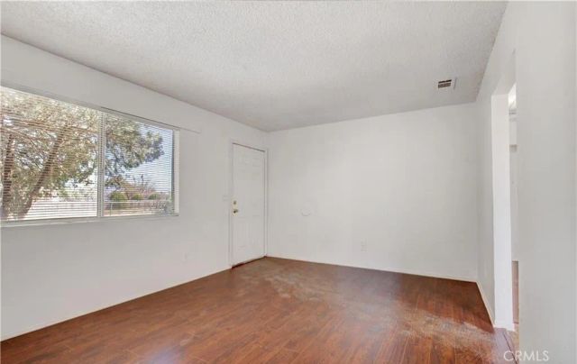 16010 Olive, Hesperia, CA 92345