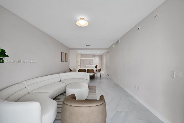 700 NE 24 3106, Miami, FL 33137