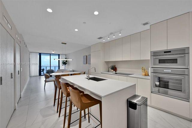 700 NE 24 3106, Miami, FL 33137