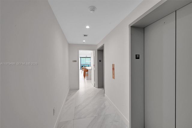 700 NE 24 3106, Miami, FL 33137