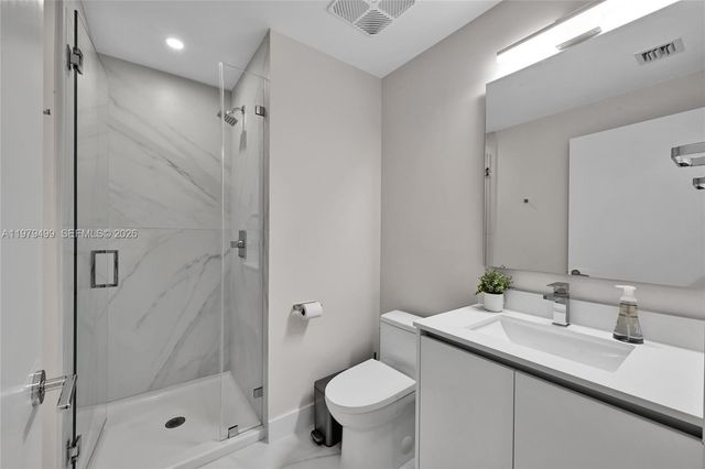 700 NE 24 3106, Miami, FL 33137