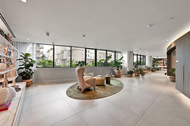 700 NE 24 3106, Miami, FL 33137