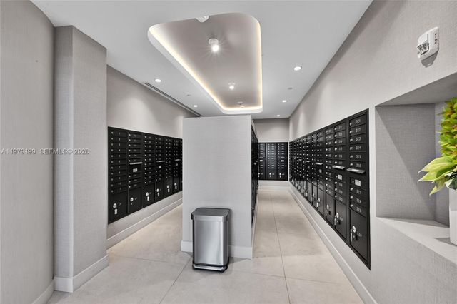 700 NE 24 3106, Miami, FL 33137