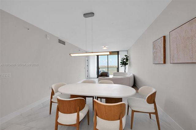 700 NE 24 3106, Miami, FL 33137