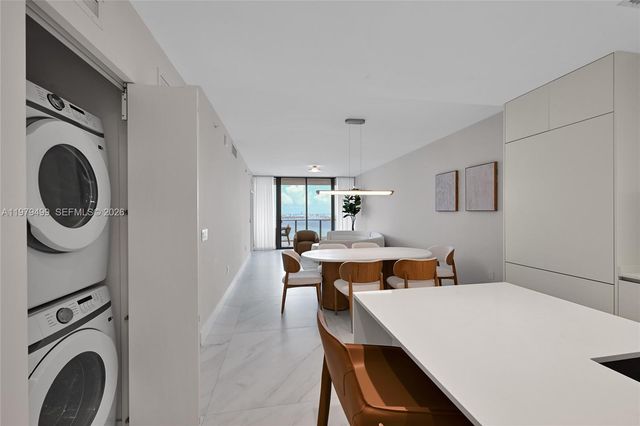 700 NE 24 3106, Miami, FL 33137