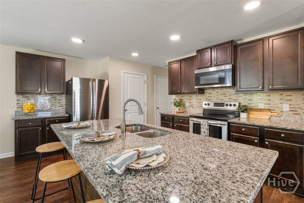 Image 6 of property listing at 223 Bellflower Circle, Guyton, GA 31312
