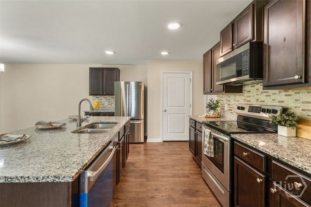 Image 8 of property listing at 223 Bellflower Circle, Guyton, GA 31312