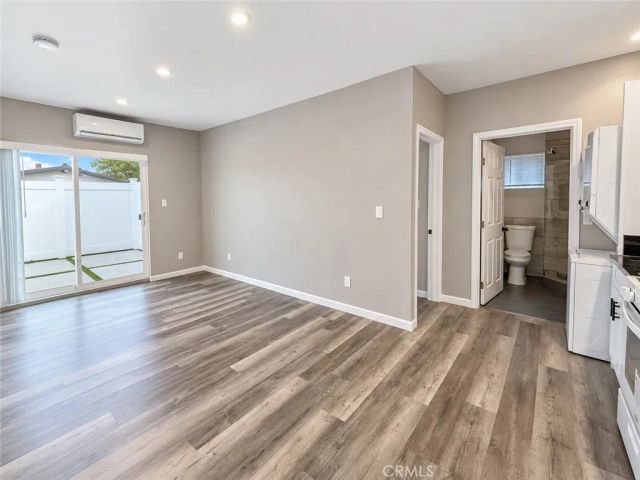 6463 Woodlake Avenue, West Hills, CA 91307