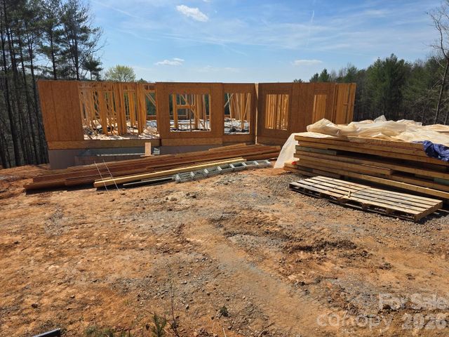 2127 Robert Drive 19 20, Morganton, NC 28655