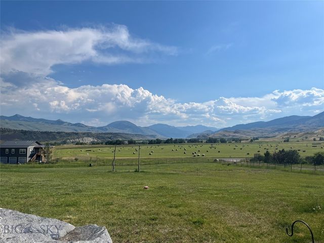 5 Aquila Lane, Emigrant, MT 59027