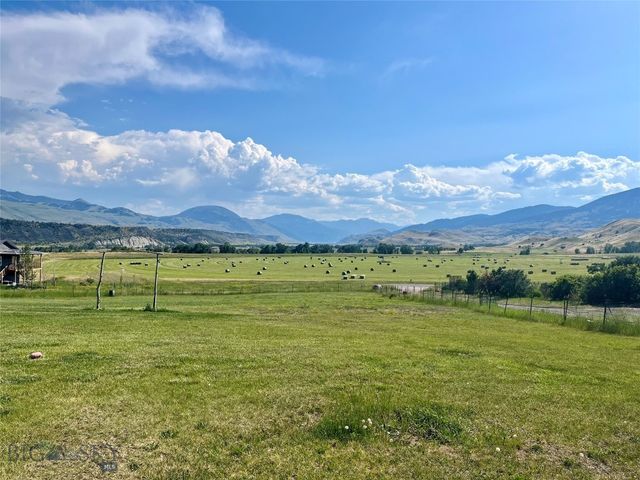5 Aquila Lane, Emigrant, MT 59027