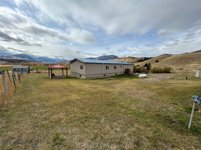 5 Aquila Lane, Emigrant, MT 59027