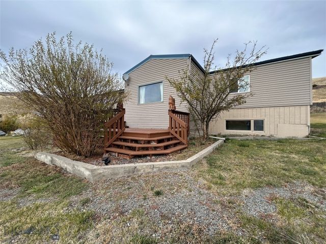 5 Aquila Lane, Emigrant, MT 59027