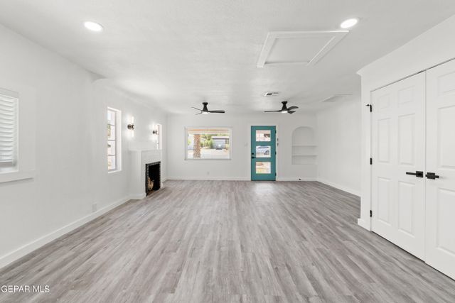 3221 N STANTON Street, El Paso, TX 79902