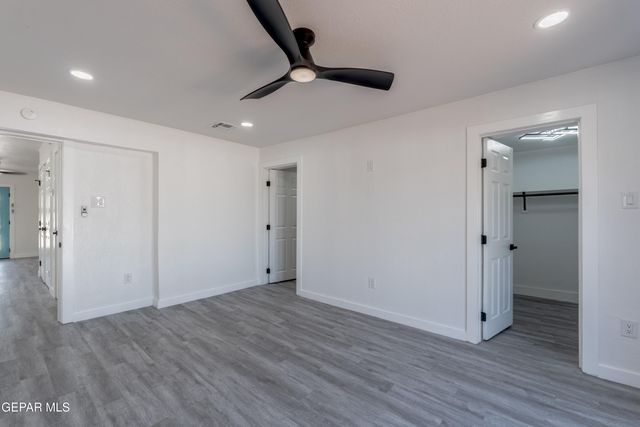 3221 N STANTON Street, El Paso, TX 79902