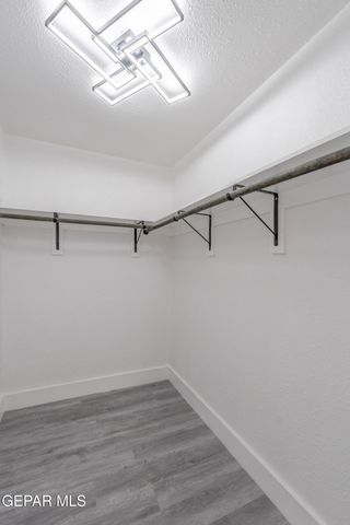 3221 N STANTON Street, El Paso, TX 79902