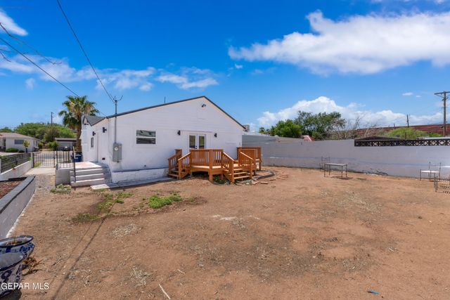 3221 N STANTON Street, El Paso, TX 79902