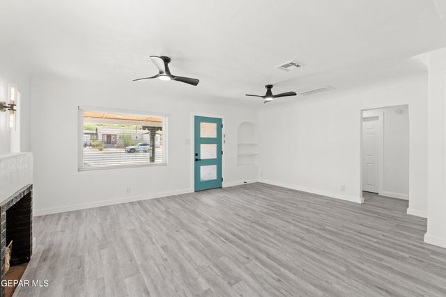3221 N STANTON Street, El Paso, TX 79902