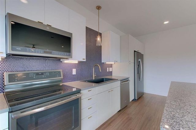 4361 S Congress Ave 210, Austin, TX 78745