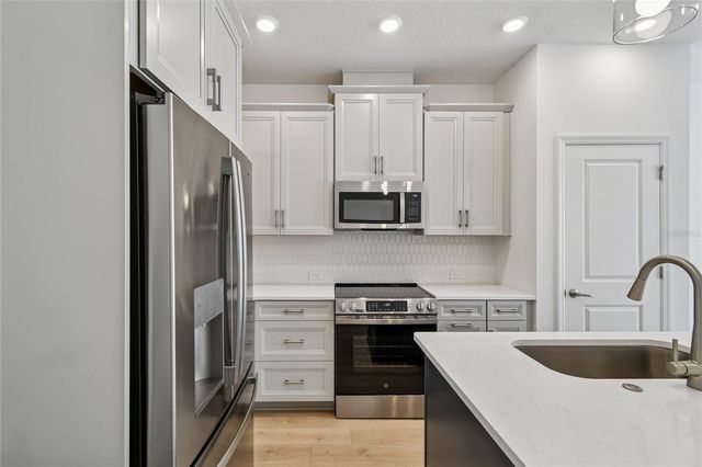 4333 ROUSH AVENUE, Orlando, FL 32803