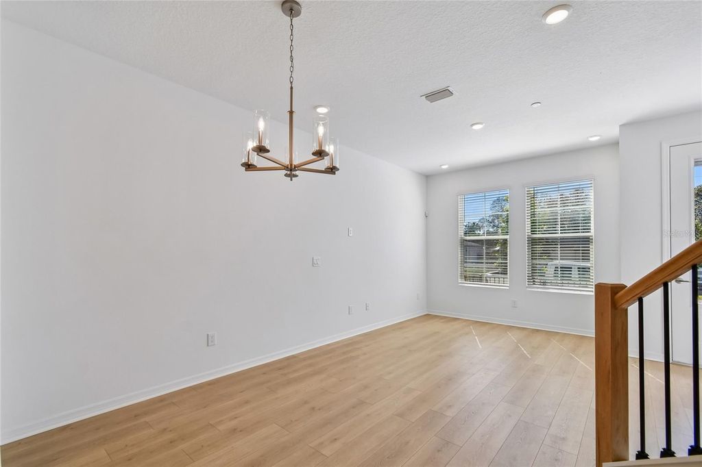 Image 13 of property listing at 4333 ROUSH AVENUE, Orlando, FL 32803