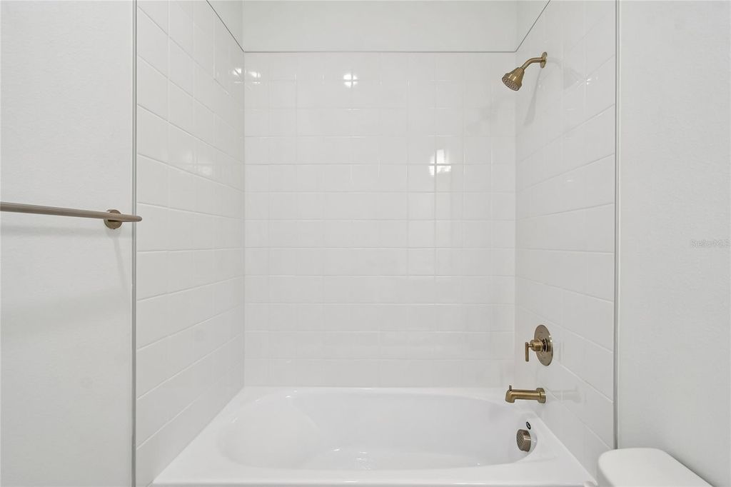 Image 28 of property listing at 4333 ROUSH AVENUE, Orlando, FL 32803